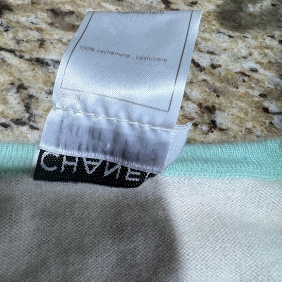 CHANEL Cashmere VTG 98' Cream Sweater Color Trim Sleeveless Sweater Top 40FR - Picture 4 of 9